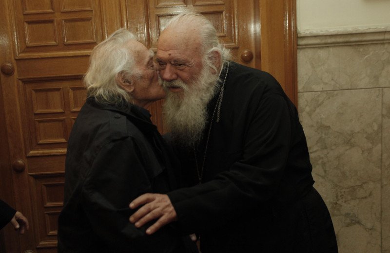 Γλέζος σε Ιερώνυμο: Θέλω θρησκευτική κηδεία | iefimerida.gr 2