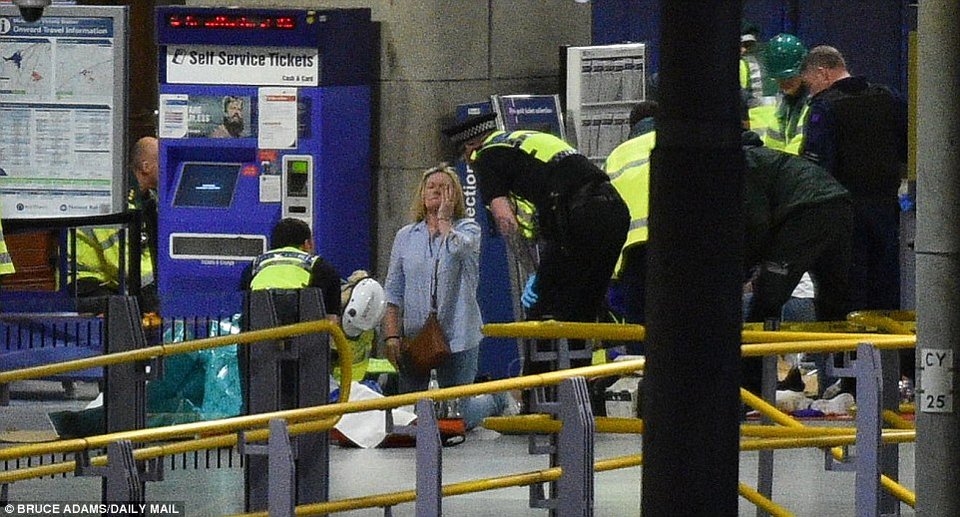 Τρομοκρατικό χτύπημα σε συναυλία στο Μάντσεστερ -22 νεκροί, 59 τραυματίες | iefimerida.gr 1