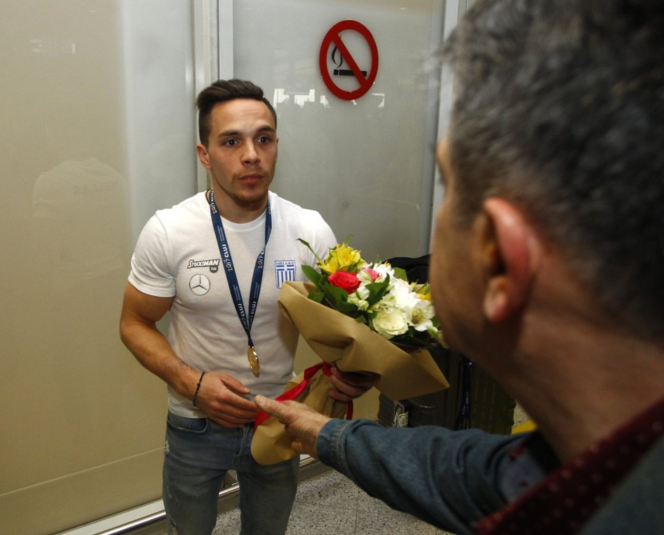 Συγκλονιστικά λόγια από τον χρυσό Λευτέρη Πετρούνια: «Πάμε σε διοργανώσεις με... δανεικά» [εικόνες] | iefimerida.gr 1