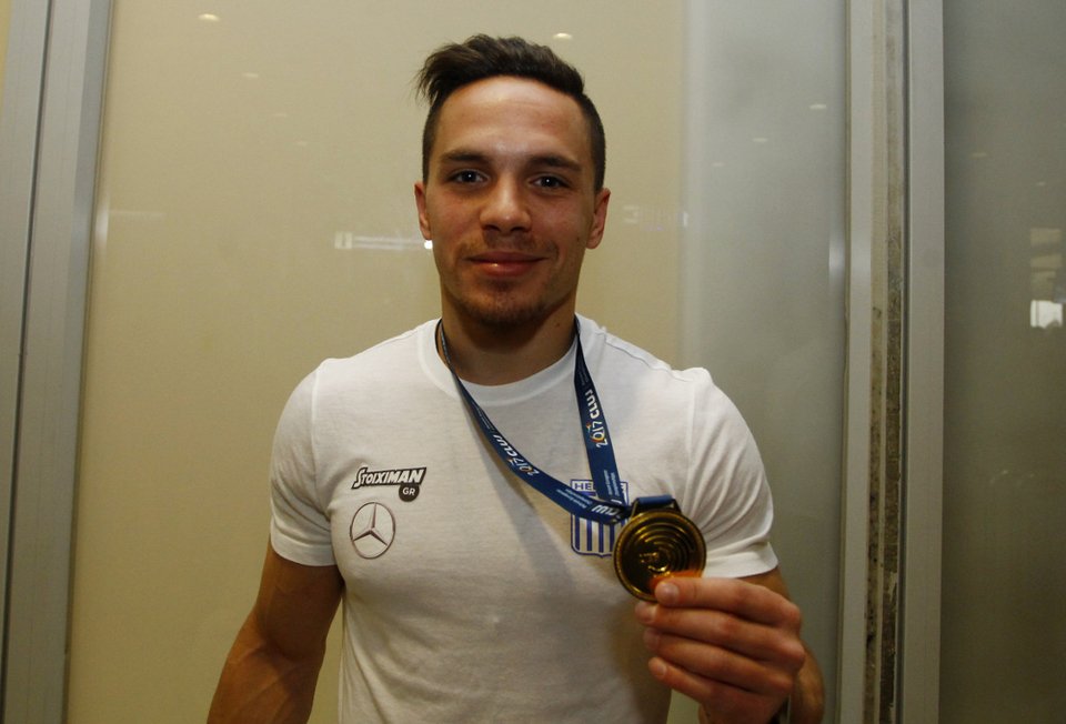 Συγκλονιστικά λόγια από τον χρυσό Λευτέρη Πετρούνια: «Πάμε σε διοργανώσεις με... δανεικά» [εικόνες] | iefimerida.gr 0