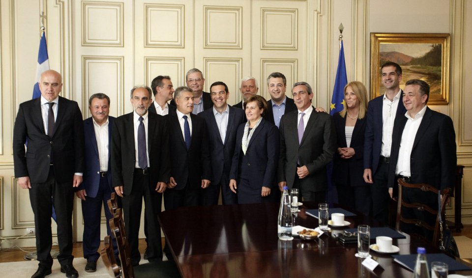 Συνάντηση Τσίπρα με περιφερειάρχες: Ελάτε να σχεδιάσουμε την επόμενη μέρα | iefimerida.gr 0
