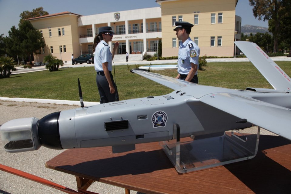 ΕΛ.ΑΣ και Πυροσβεστική απέκτησαν drones -Για έρευνα, διάσωση, ασφάλεια και παρατήρηση [εικόνες]  | iefimerida.gr 2