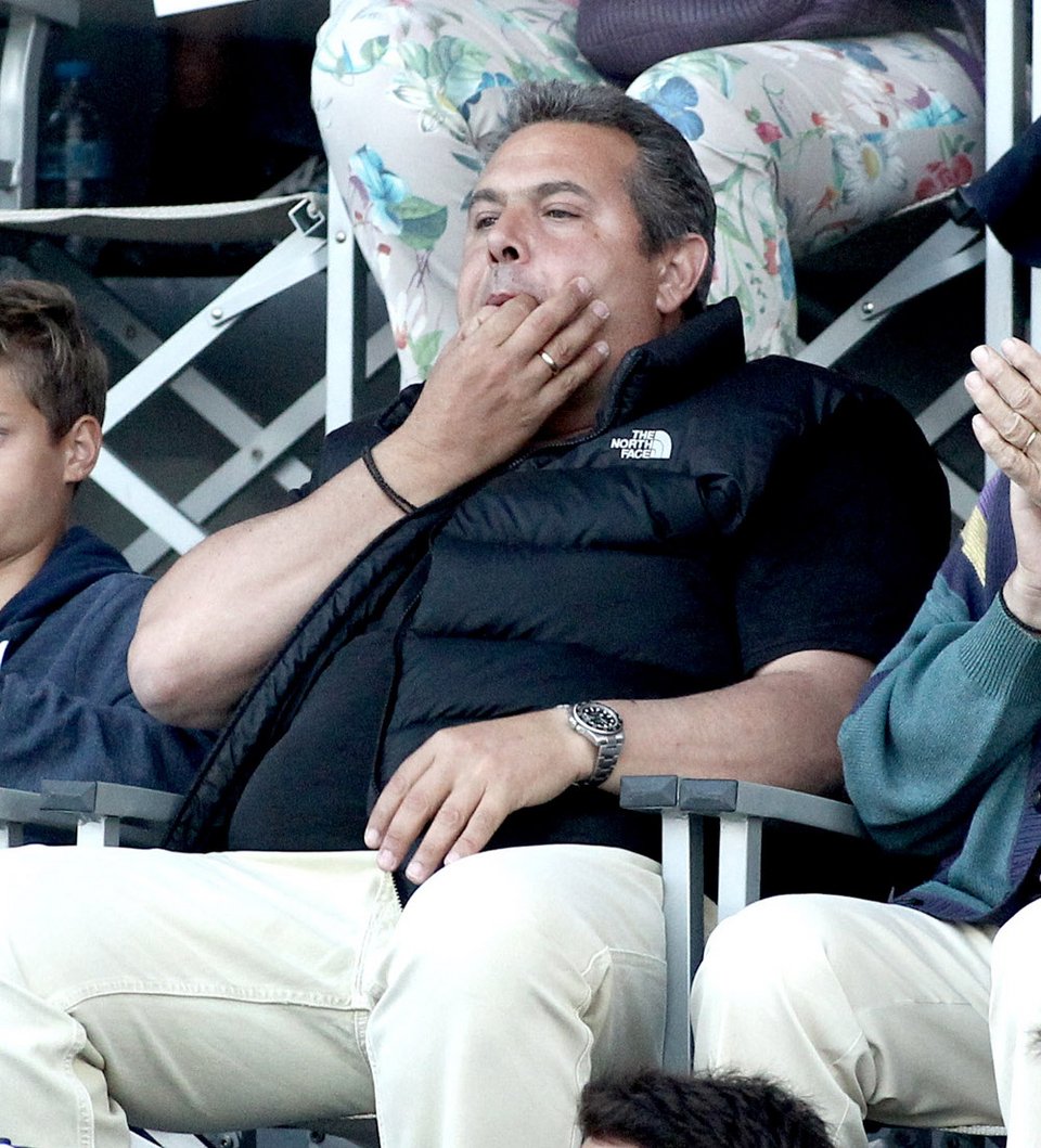 Είδε αγώνα πόλο γυναικών ο Πάνος Καμμένος και... σφύριζε από την εξέδρα -Η αδερφή του είναι προπονήτρια [εικόνες] | iefimerida.gr 1