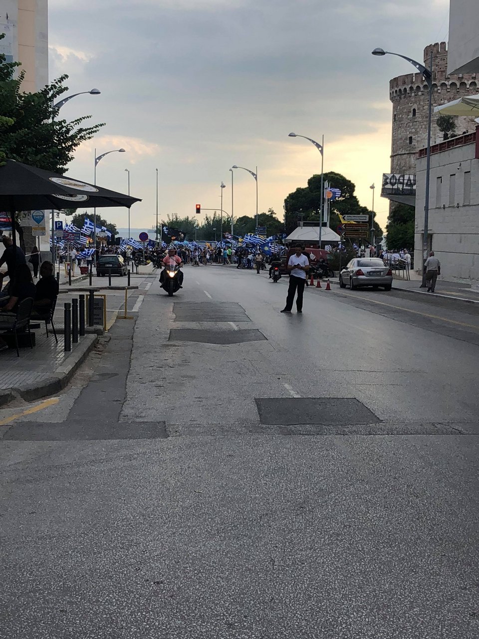 Συλλαλητήριο για τη Μακεδονία: Πλήθος κόσμου στον Λευκό Πύργο -«Φρούριο» η Θεσσαλονίκη [εικόνες & βίντεο] | iefimerida.gr 23