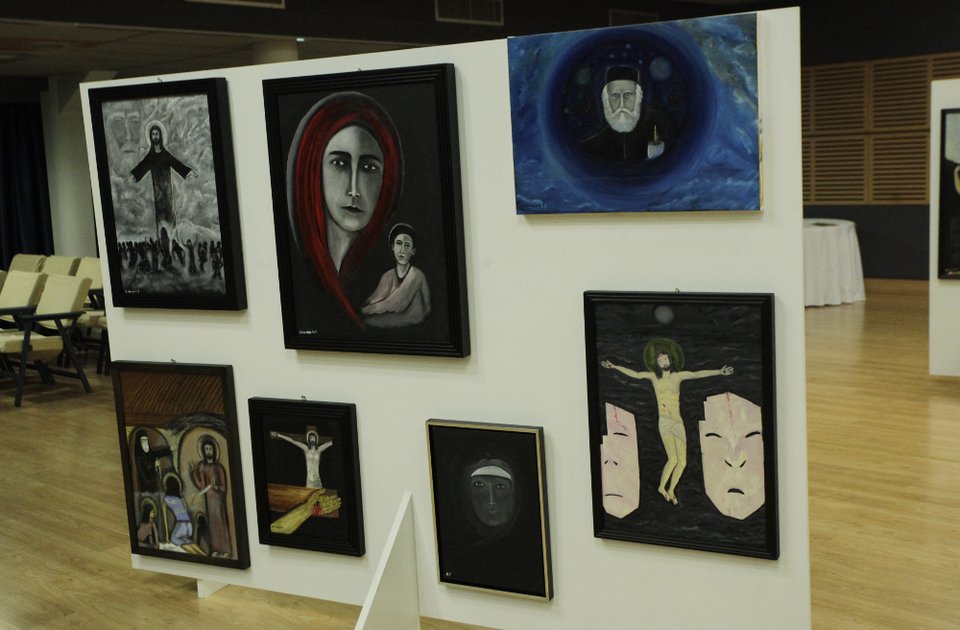 Ο Σταμάτης Γονίδης έκανε... έκθεση ζωγραφικής! [εικόνες]  | iefimerida.gr 8