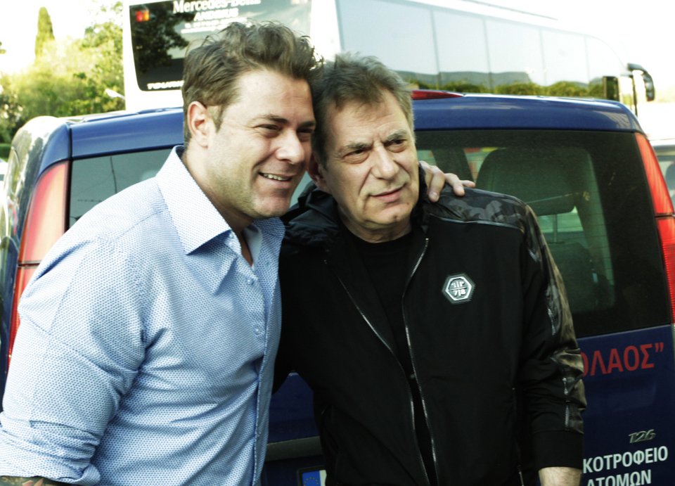 Ο Σταμάτης Γονίδης έκανε... έκθεση ζωγραφικής! [εικόνες]  | iefimerida.gr 4