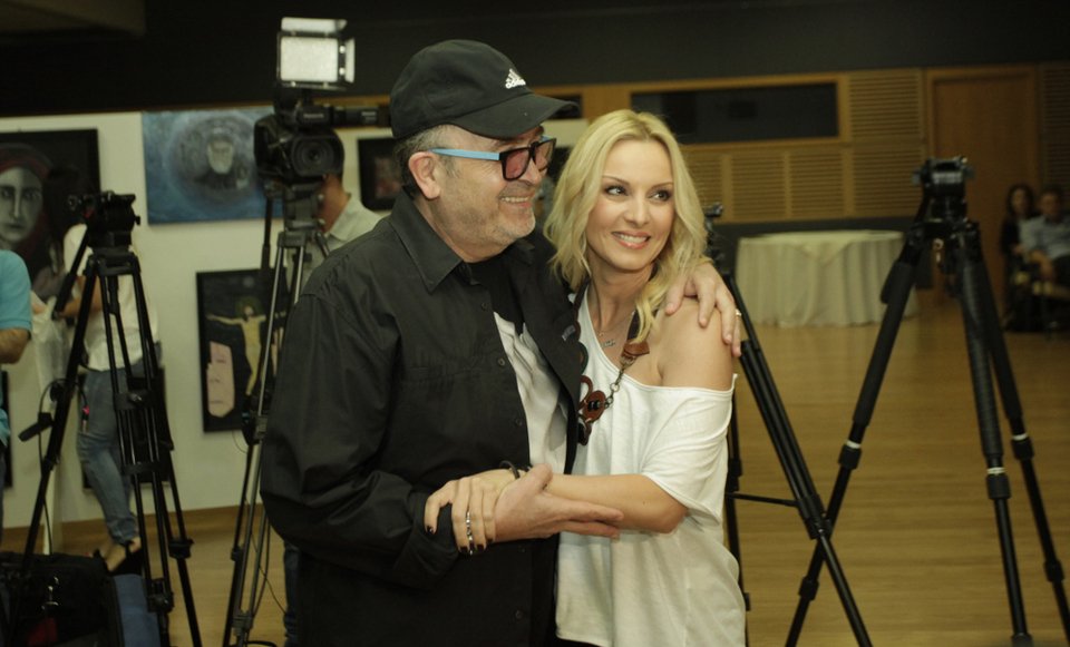 Ο Σταμάτης Γονίδης έκανε... έκθεση ζωγραφικής! [εικόνες]  | iefimerida.gr 2