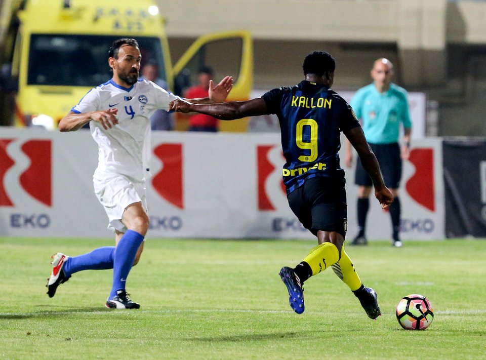 Ξύπνησαν μνήμες στο Ηράκλειο Κρήτης -Η Εθνική του 2004 έχασε 4-2 στα πέναλτι από επίλεκτους της Ιντερ [εικόνες] | iefimerida.gr 2