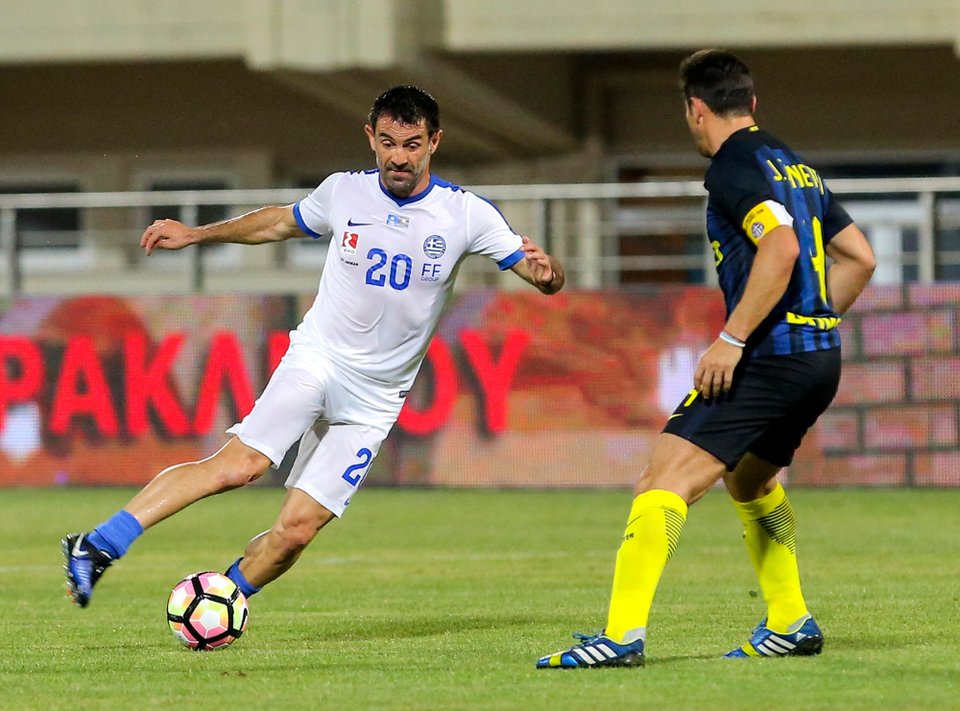 Ξύπνησαν μνήμες στο Ηράκλειο Κρήτης -Η Εθνική του 2004 έχασε 4-2 στα πέναλτι από επίλεκτους της Ιντερ [εικόνες] | iefimerida.gr 0