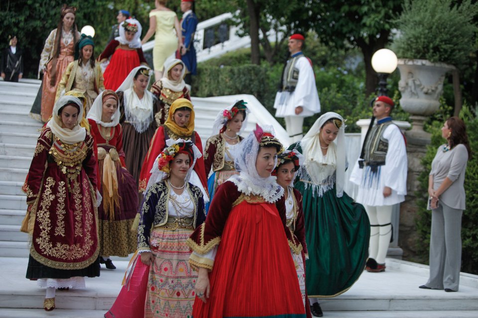 Στους κήπους του Προεδρικού η γιορτή της Δημοκρατίας -Ποιοι έδωσαν το «παρών» [εικόνες] | iefimerida.gr 27