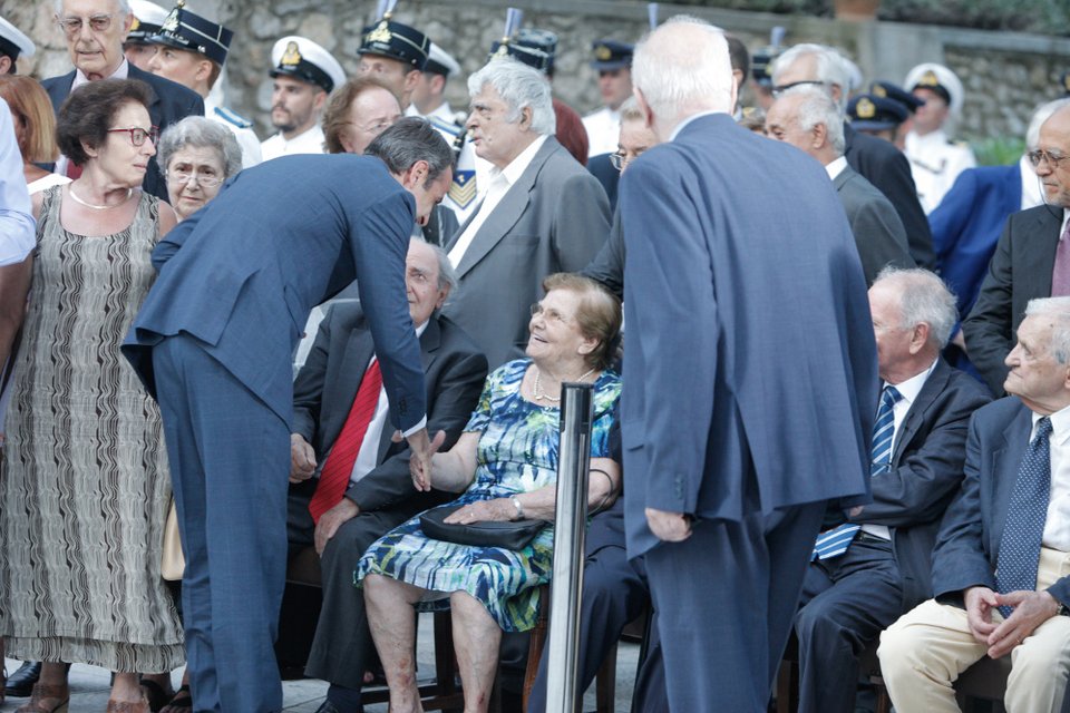 Στους κήπους του Προεδρικού η γιορτή της Δημοκρατίας -Ποιοι έδωσαν το «παρών» [εικόνες] | iefimerida.gr 12