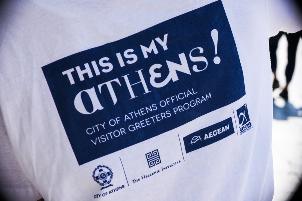 Greeters: Οι εθελοντές που μοιράζουν χάρτες, πληροφορίες και χαμόγελα στους τουρίστες στην Αθήνα [εικόνες] | iefimerida.gr 6