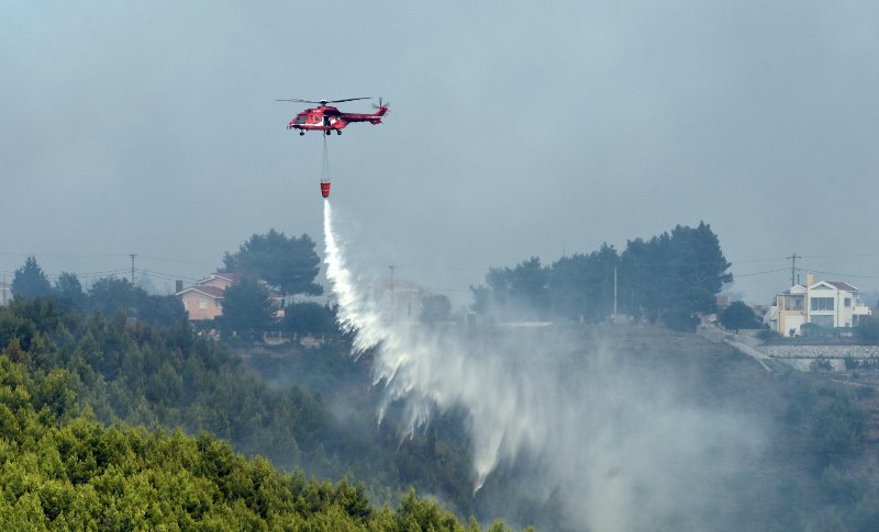 Σε κατάσταση έκτακτης ανάγκης Κάλαμος, Καπανδρίτι, Βαρνάβας -Δύσκολη νύχτα [εικόνες] | iefimerida.gr 7