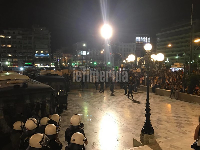 Πορεία στη μνήμη Φύσσα -Επεισόδια σε Πειραιά, Πάτρα και Θεσσαλονίκη [εικόνες & βίντεο] | iefimerida.gr 40