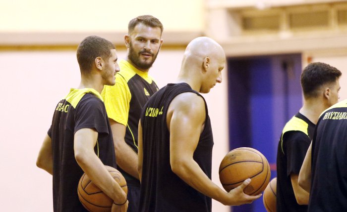 Συγκίνηση: Ο Αντώνης Φώτσης έκανε προπόνηση με τον Ηλυσιακό -Εκεί που άρχισε πριν 20 χρόνια [εικόνες] | iefimerida.gr 1