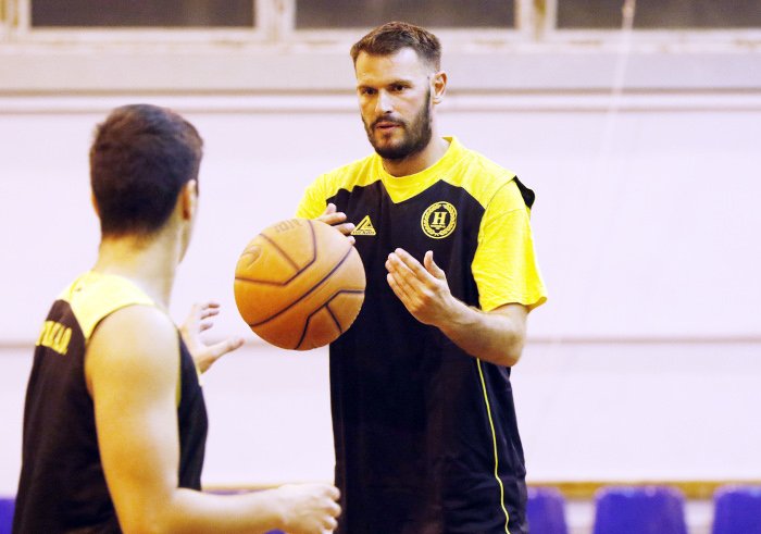 Συγκίνηση: Ο Αντώνης Φώτσης έκανε προπόνηση με τον Ηλυσιακό -Εκεί που άρχισε πριν 20 χρόνια [εικόνες] | iefimerida.gr 3