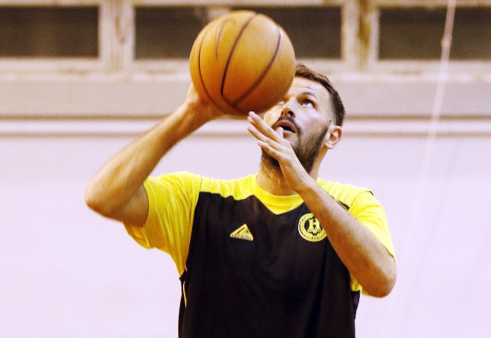 Συγκίνηση: Ο Αντώνης Φώτσης έκανε προπόνηση με τον Ηλυσιακό -Εκεί που άρχισε πριν 20 χρόνια [εικόνες] | iefimerida.gr 0