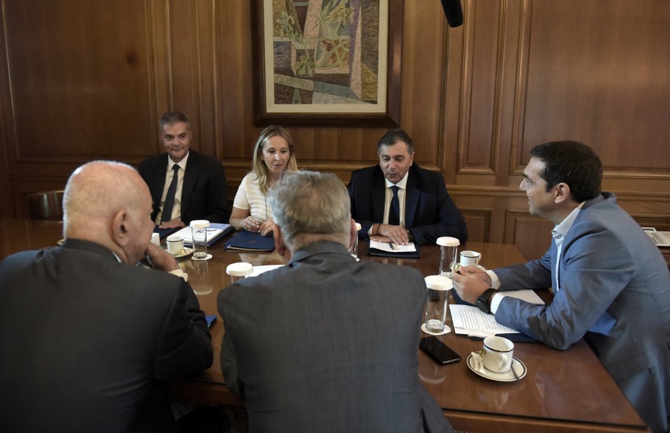 Τσίπρας σε εμπόρους: Κάθε φορά που έρχεται Σεπτέμβριος σας θυμόμαστε! | iefimerida.gr 0