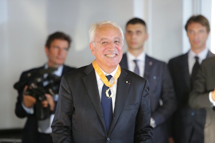 Παυλόπουλος: Η ευρωπαϊκή οικονομική κρίση άγγιξε βαθύτατα τους ευρωπαϊκούς θεσμούς | iefimerida.gr 1