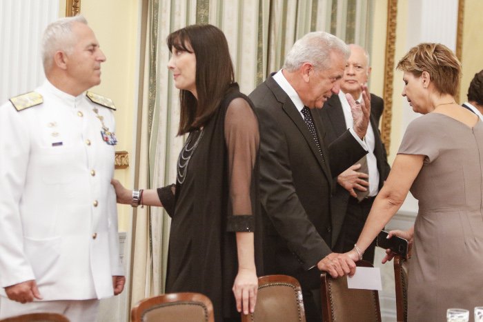 Παυλόπουλος σε Μακρόν: ΠΓΔΜ και Αλβανία υπονομεύουν την ευρωπαϊκή τους πολιτική [εικόνες] | iefimerida.gr 16