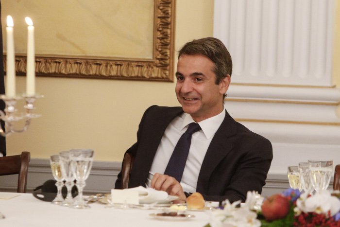 Παυλόπουλος σε Μακρόν: ΠΓΔΜ και Αλβανία υπονομεύουν την ευρωπαϊκή τους πολιτική [εικόνες] | iefimerida.gr 13