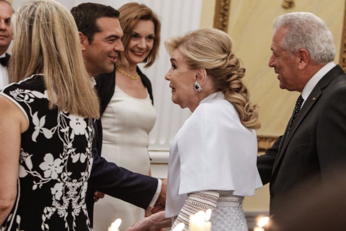 Παυλόπουλος σε Μακρόν: ΠΓΔΜ και Αλβανία υπονομεύουν την ευρωπαϊκή τους πολιτική [εικόνες] | iefimerida.gr 29