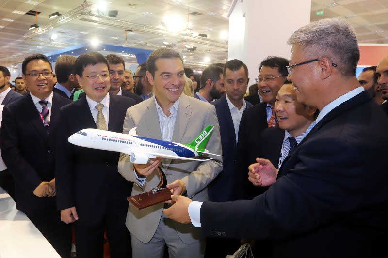 ΔΕΘ: Οι Κινέζοι μέτρησαν την πίεση του Τσίπρα -Το πάντα της COSCO και το τσάι [εικόνες & βίντεο] | iefimerida.gr 2