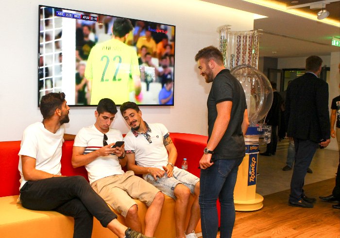 ΟΠΑΠ και ΑΕΚ συνεχίζουν μαζί για ακόμη μια χρονιά [εικόνες & βίντεο] | iefimerida.gr 4