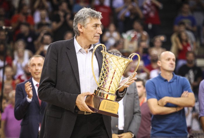 Αποθέωση και υπόκλιση στον μεγάλο Ντούσαν Ιβκοβιτς στο ΣΕΦ [εικόνες & βίντεο] | iefimerida.gr 11