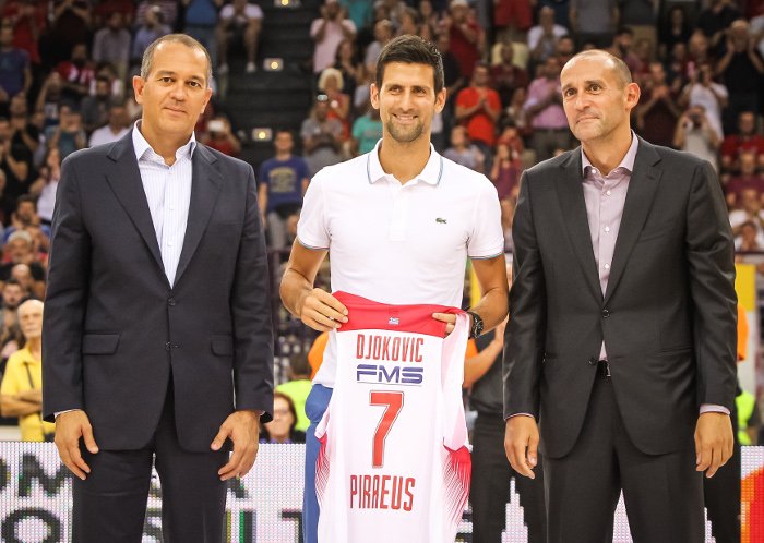 Αποθέωση και υπόκλιση στον μεγάλο Ντούσαν Ιβκοβιτς στο ΣΕΦ [εικόνες & βίντεο] | iefimerida.gr 9