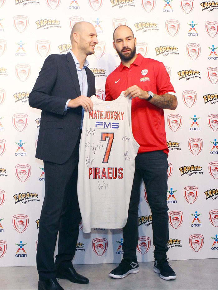 ΟΠΑΠ και Ολυμπιακός συνεχίζουν μαζί [εικόνες & βίντεο] | iefimerida.gr 4