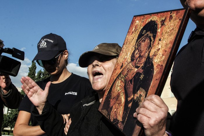 Βίντεο από τη διαμαρτυρία των διεμφυλικών στο Σύνταγμα -H επανεμφάνιση της... Ελένης Λουκά [εικόνες] | iefimerida.gr 6