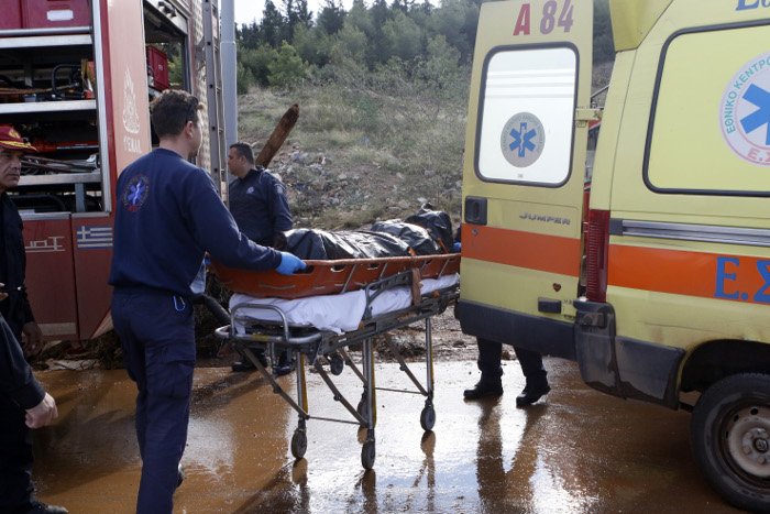 Δυτ. Αττική: Βρήκαν έναν ακόμη νεκρό -20 τα θύματα της πλημμύρας [εικόνες] | iefimerida.gr 3