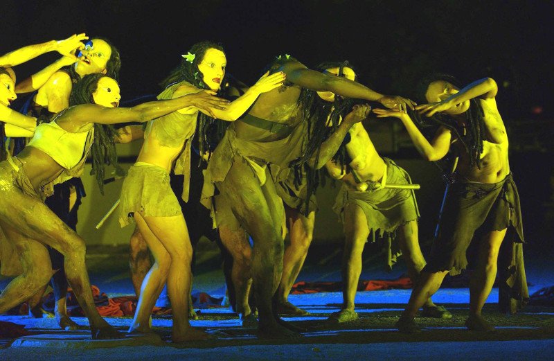 Πέθανε ο σερ Πίτερ Χολ -Ο ξένος σκηνοθέτης με τις περισσότερες παραστάσεις στην Επίδαυρο [εικόνες] | iefimerida.gr 4