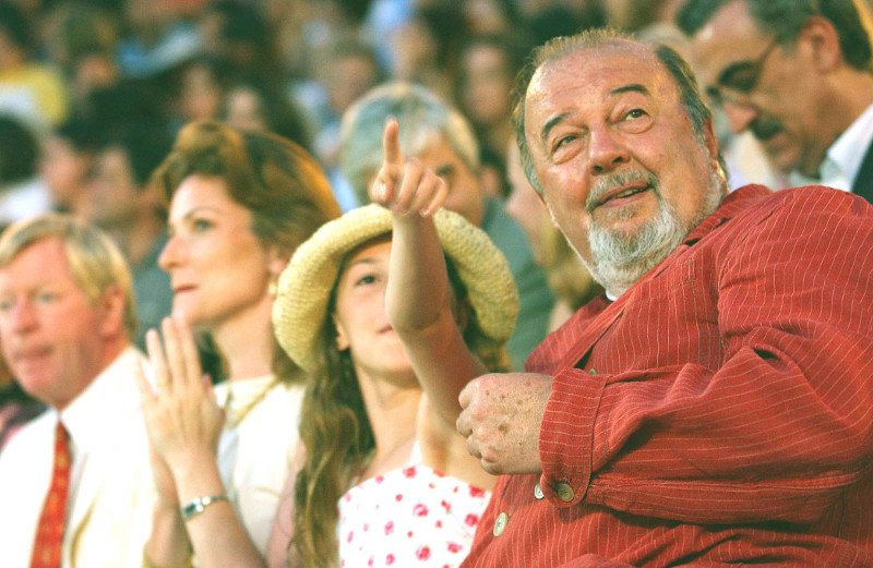 Πέθανε ο σερ Πίτερ Χολ -Ο ξένος σκηνοθέτης με τις περισσότερες παραστάσεις στην Επίδαυρο [εικόνες] | iefimerida.gr 3