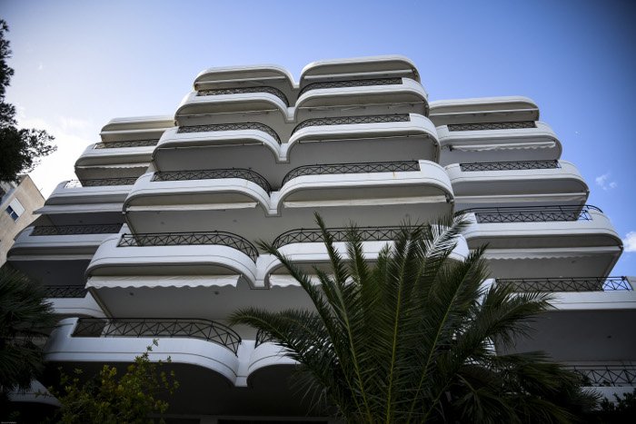 Εδώ συνέλαβαν τον Σέρβο «αποθηκάριο» με τα 135 κιλά κοκαΐνης - Το πολυτελές διαμέρισμα στην Βάρκιζα [εικόνες] | iefimerida.gr 1