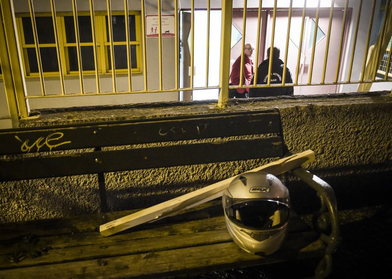 Μπορεί να απολυθεί ο χρυσαυγίτης υπάλληλος της Βουλής -Για τα επεισόδια στο Μετς [εικόνες] | iefimerida.gr 1