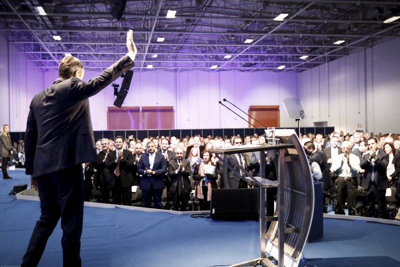 Μητσοτάκης στο συνέδριο της ΝΔ: Το ρολόι μετρά αντίστροφα για την νίκη -Βλέπουμε μόνο συνοδοιπόρους [εικόνες] | iefimerida.gr 2