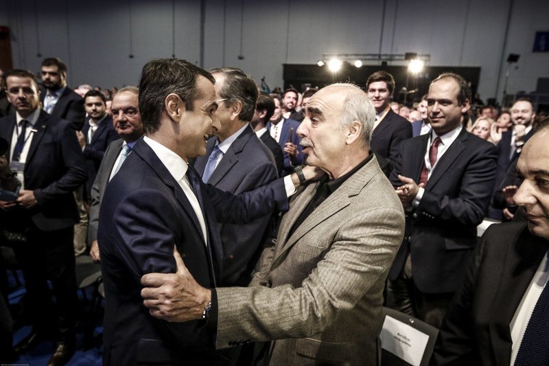 Μητσοτάκης στο συνέδριο της ΝΔ: Το ρολόι μετρά αντίστροφα για την νίκη -Βλέπουμε μόνο συνοδοιπόρους [εικόνες] | iefimerida.gr 7