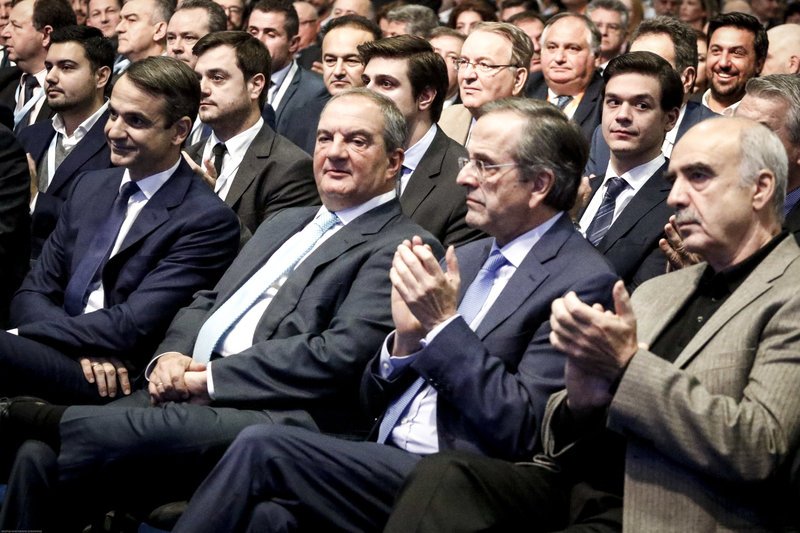 Μητσοτάκης στο συνέδριο της ΝΔ: Το ρολόι μετρά αντίστροφα για την νίκη -Βλέπουμε μόνο συνοδοιπόρους [εικόνες] | iefimerida.gr 8