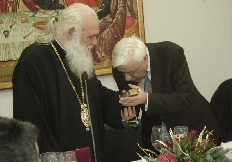 «Κέντρο αγάπης» χαρακτήρισε ο αρχιεπίσκοπος Ιερώνυμος, το Καρέλλειο Πρότυπο Κέντρο Αλτσχάιμερ [εικόνες] | iefimerida.gr 5