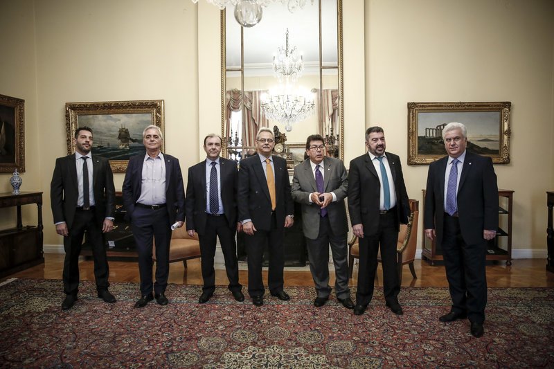 Παυλόπουλος: Οι μικρομεσαίες επιχειρήσεις παραμένουν η ραχοκοκαλιά της οικονομίας μας [εικόνες] | iefimerida.gr 1