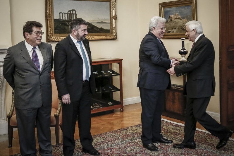 Παυλόπουλος: Οι μικρομεσαίες επιχειρήσεις παραμένουν η ραχοκοκαλιά της οικονομίας μας [εικόνες] | iefimerida.gr 2