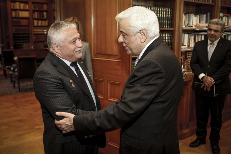 Ο κοσμοναύτης Θεόδωρος Γιουρτσίχιν-Γραμματικόπουλος στο Προεδρικό Μέγαρο! [εικόνες] | iefimerida.gr 0