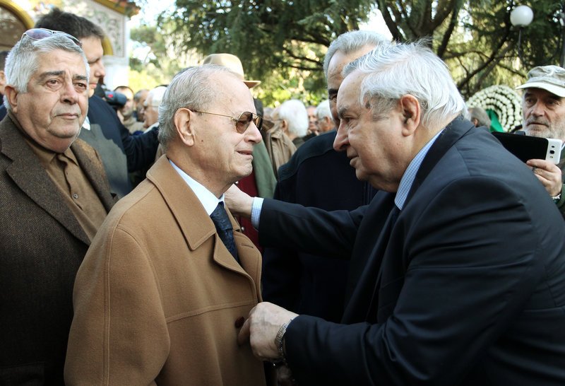 Το «αντίο» στον Τάκη Λουκανίδη είπε το ποδόσφαιρο -«Λύγισαν» Δομάζος και Γιαννακόπουλος [εικόνες] | iefimerida.gr 1