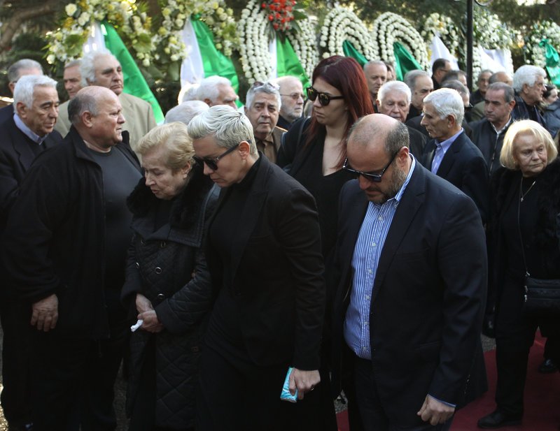 Το «αντίο» στον Τάκη Λουκανίδη είπε το ποδόσφαιρο -«Λύγισαν» Δομάζος και Γιαννακόπουλος [εικόνες] | iefimerida.gr 8