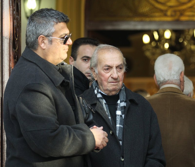 Το «αντίο» στον Τάκη Λουκανίδη είπε το ποδόσφαιρο -«Λύγισαν» Δομάζος και Γιαννακόπουλος [εικόνες] | iefimerida.gr 10