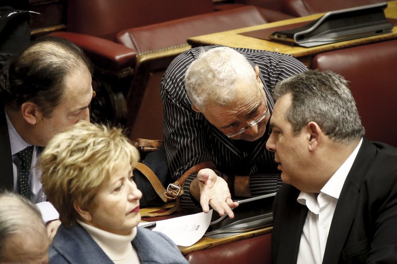 Επαφές Τσίπρα-Καμμένου την Τρίτη για τον Ζουράρι -Πιθανό τετ α τετ [εικόνες] | iefimerida.gr 1