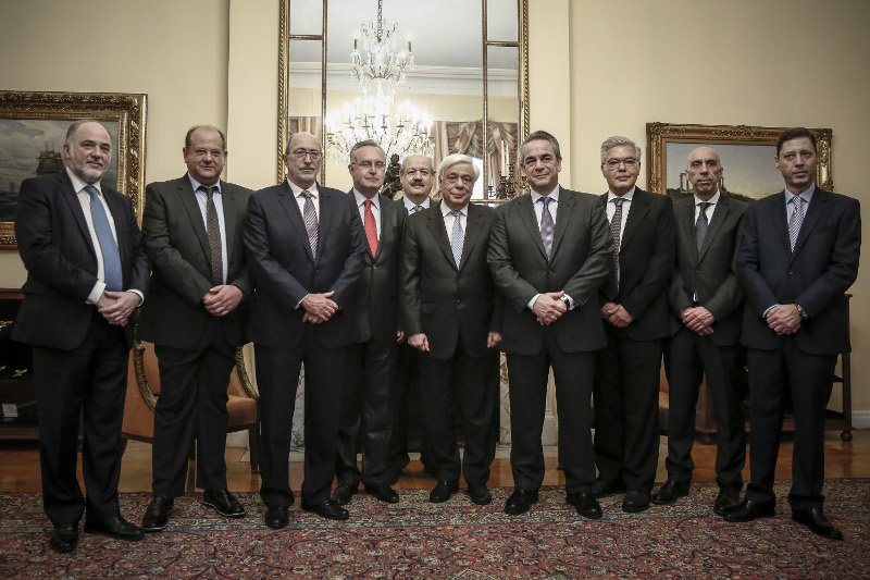 Παυλόπουλος: Προτεραιότητα η καταπολέμηση της γραφειοκρατίας και ο εξορθολογισμός των φόρων | iefimerida.gr 0