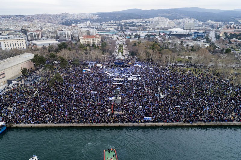 Ολα όσα έγιναν στο συλλαλητήριο στη Θεσσαλονίκη για το Σκοπιανό [εικόνες&βίντεο] | iefimerida.gr 4